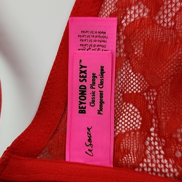 ⭐️2/ $40⭐️La Senza Beyond Sexy Classic Plunge Red Lace Push Up Bra 36DD - Picture 7 of 13